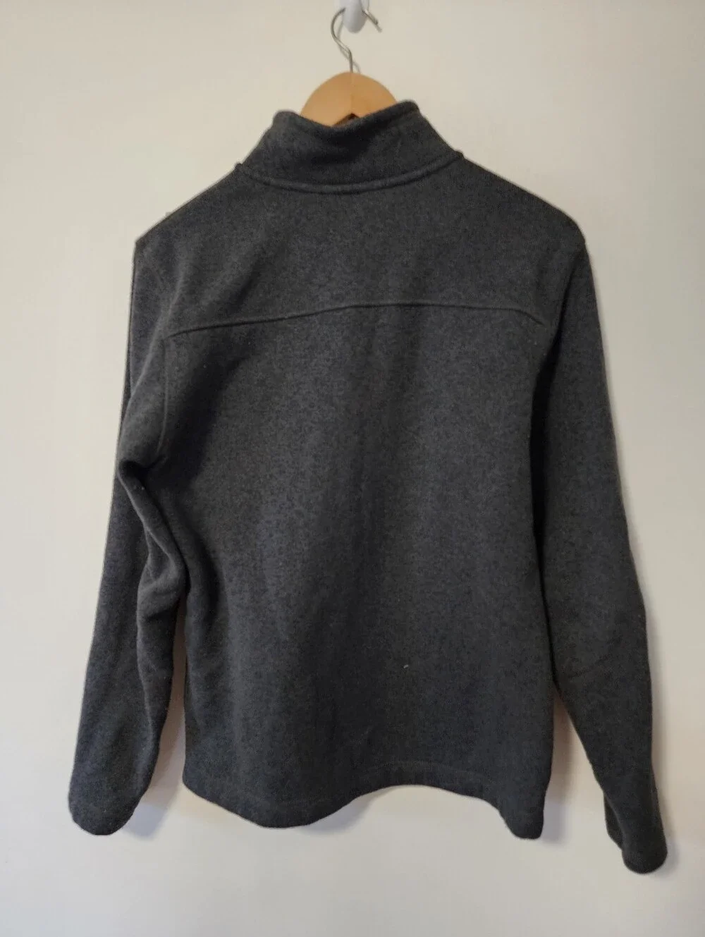 The North Face Men’s Dark Gray Half-Zip Fleece Pullover
